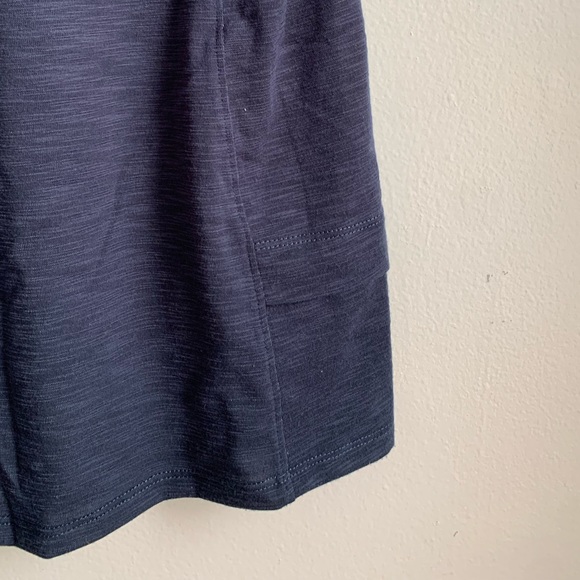 L.L. Bean Women’s Short Sleeve Crewneck Trail Tee Navy Blue - Picture 6 of 6